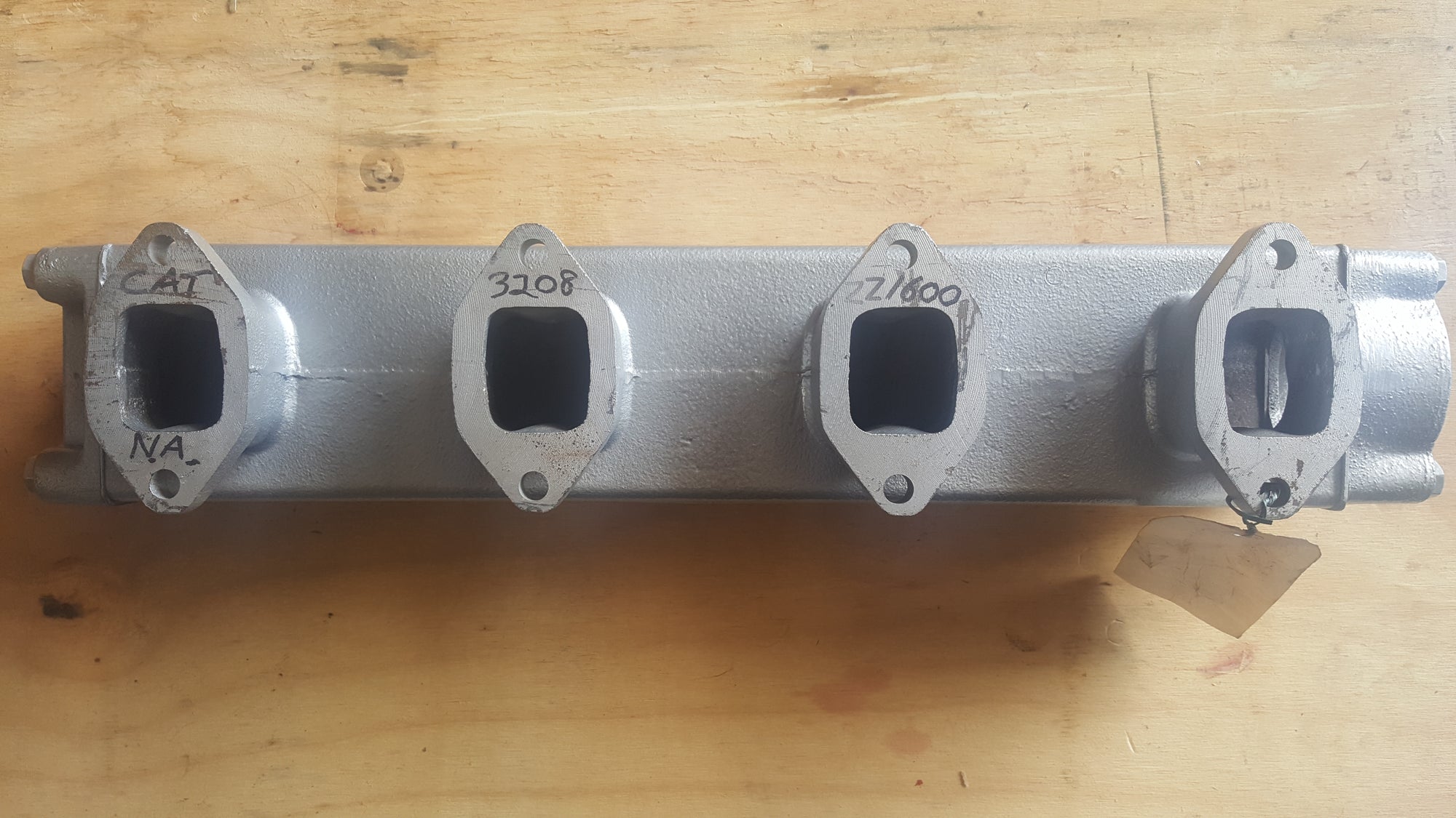 CAT 3208 Exhaust Manifold ZZ1600